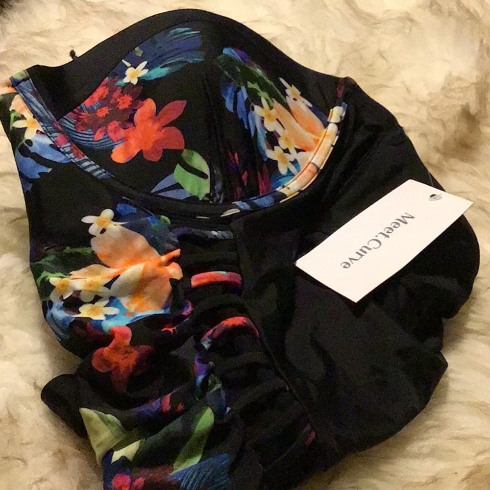 Beautiful One piece Swimsuit 2X NWT - Picture 8 of 8
